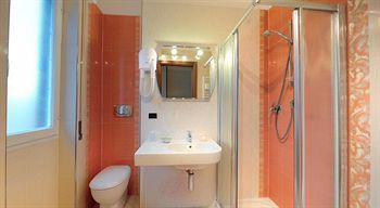 Locazione Turistica Caboto Apartment Arma di Taggia Exterior photo